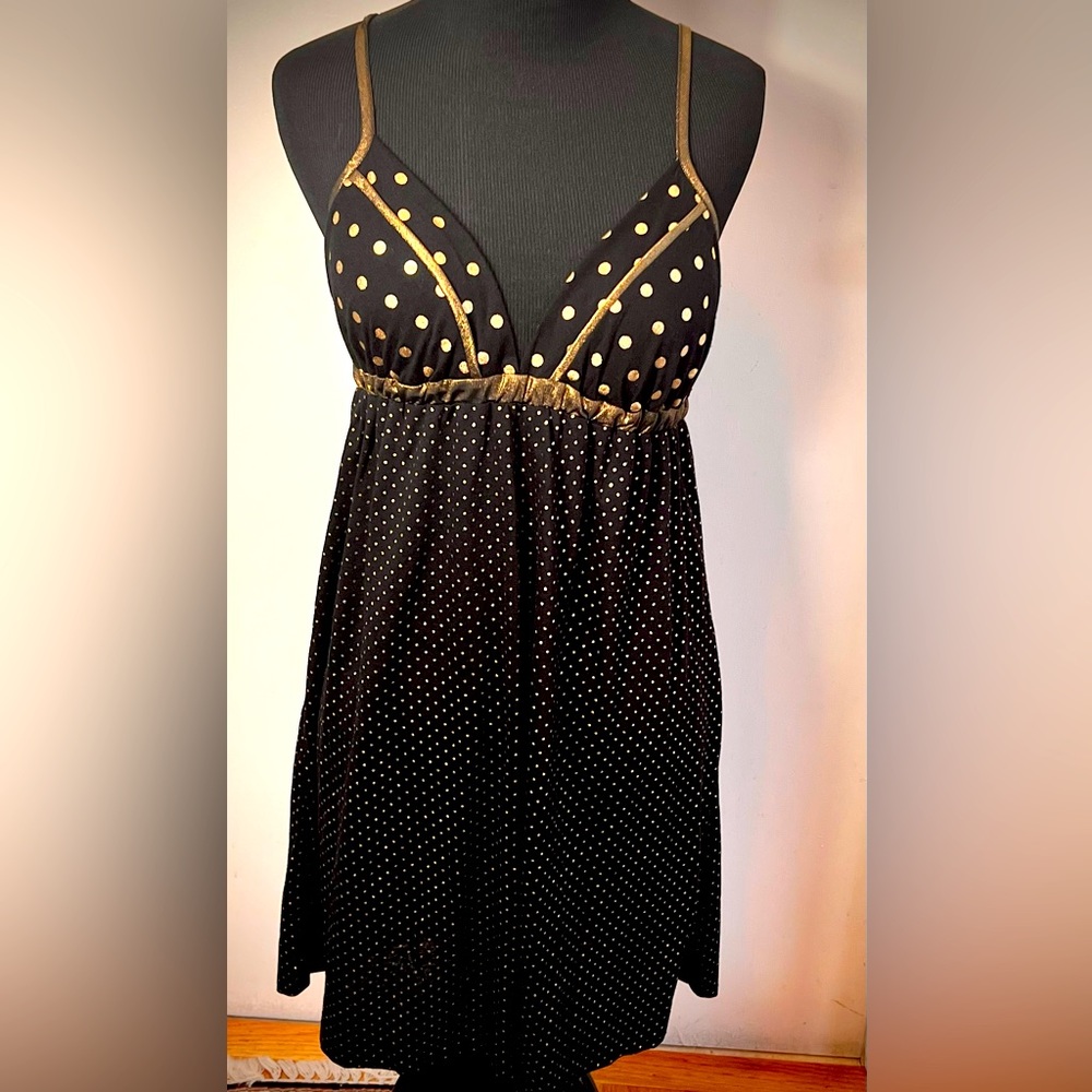 Very Cute by Twenty One Casual Black Dress, Medium, Great Preowned Condition.